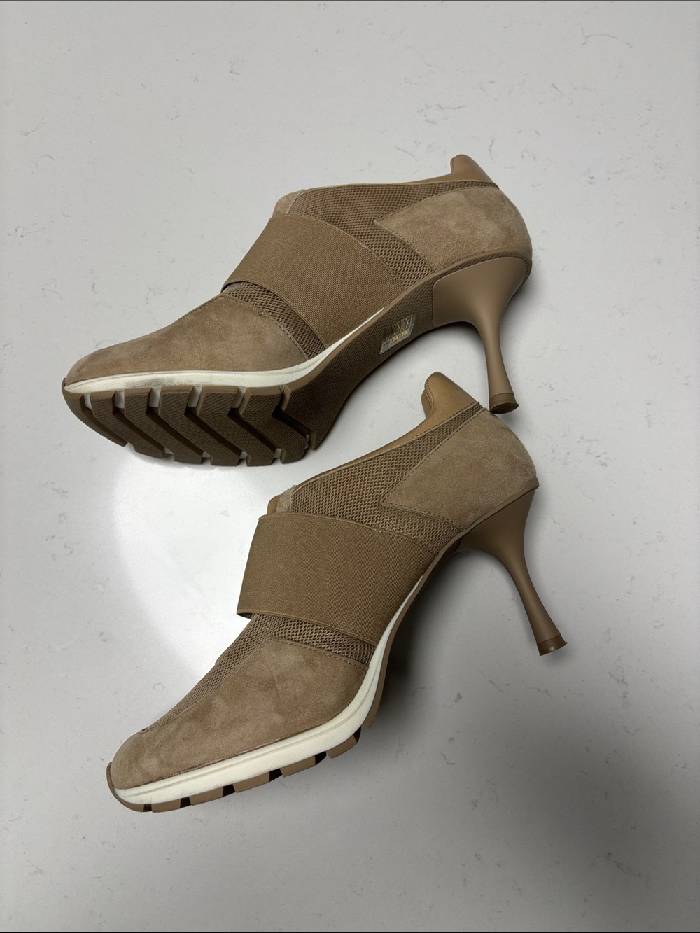 SNEEX  THE ICON  HIGH HEEL SNEAKER - Picture 2 of 15